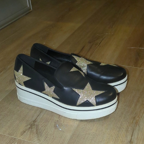 Stella McCartney Black and Gold Star Platforms - Picture 1 of 4